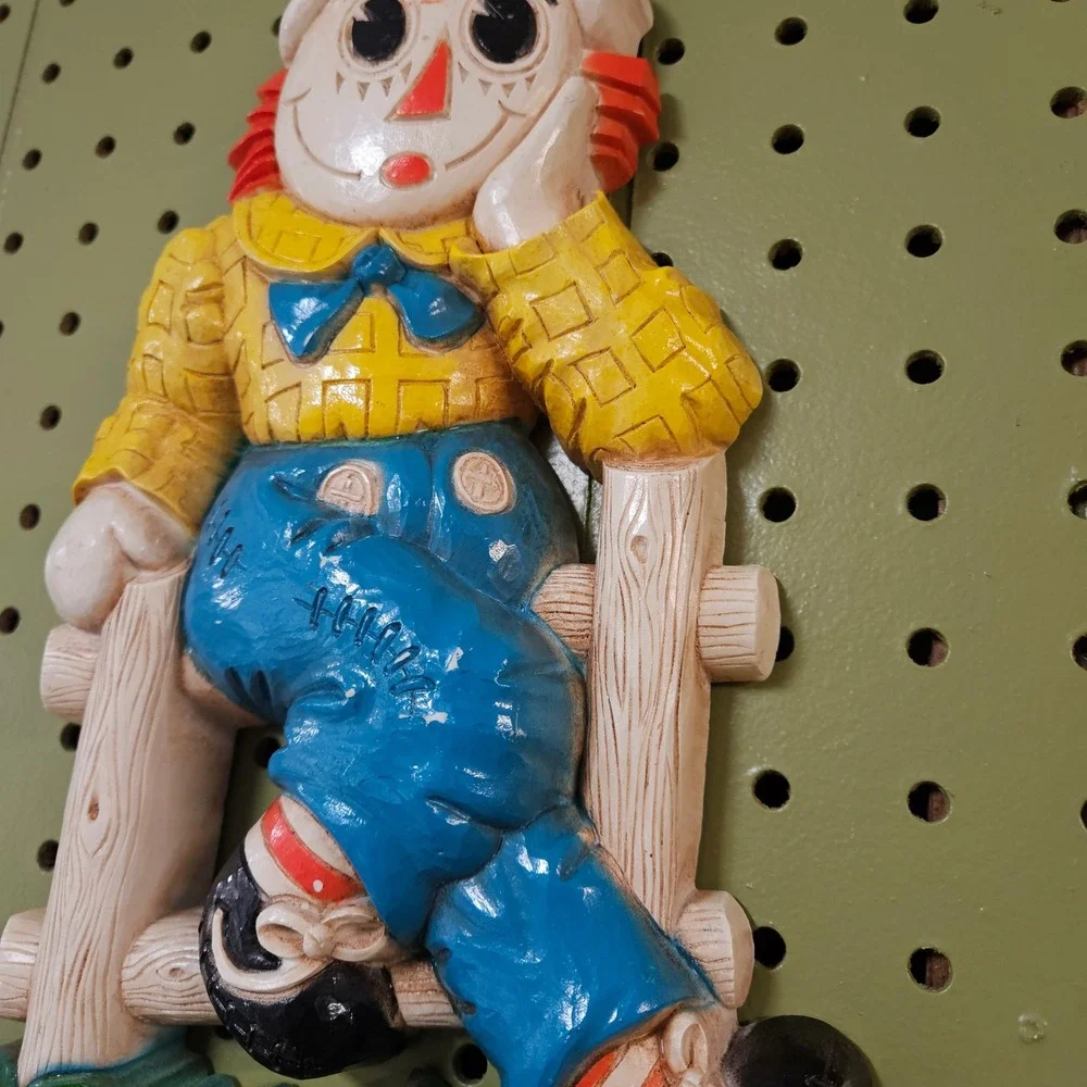 1977 Bobbs-Merrill Raggedy‎ Ann & Andy Plastic Coat Hanger Set of 2